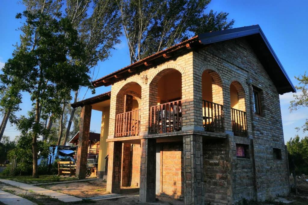 Danube Fairy Villa Futog Exterior photo